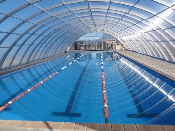 Fabulous indoor/outdoor 25m heated pool